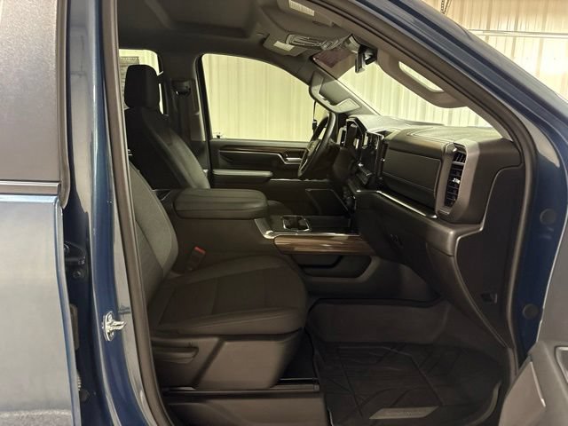 Used 2025 Chevrolet Silverado 2500 LT w/ Safety Package AWD/4WD image 23