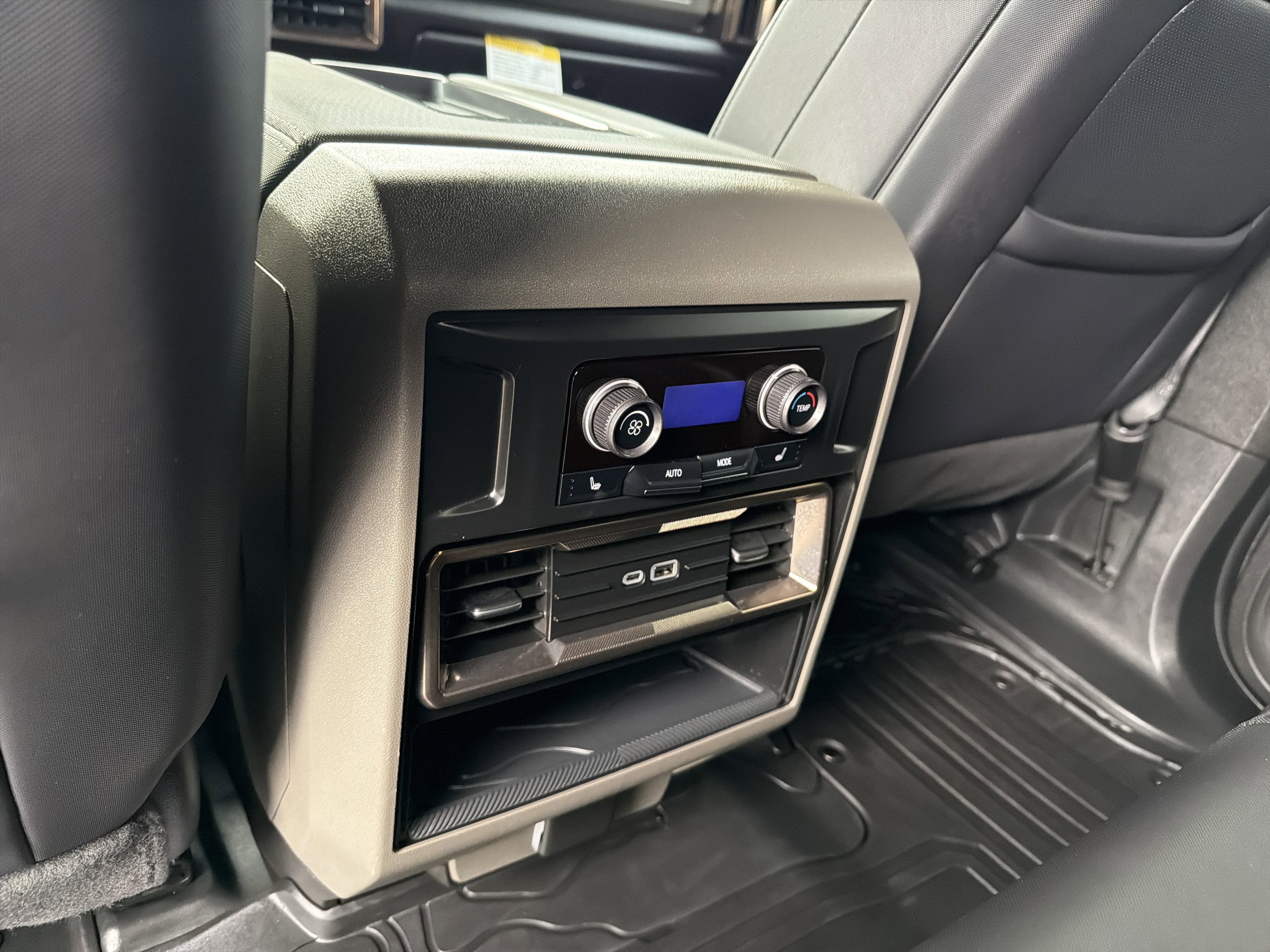 Used 2024 GMC Hummer EV 2X w/ Extreme Off-Road Package image 13