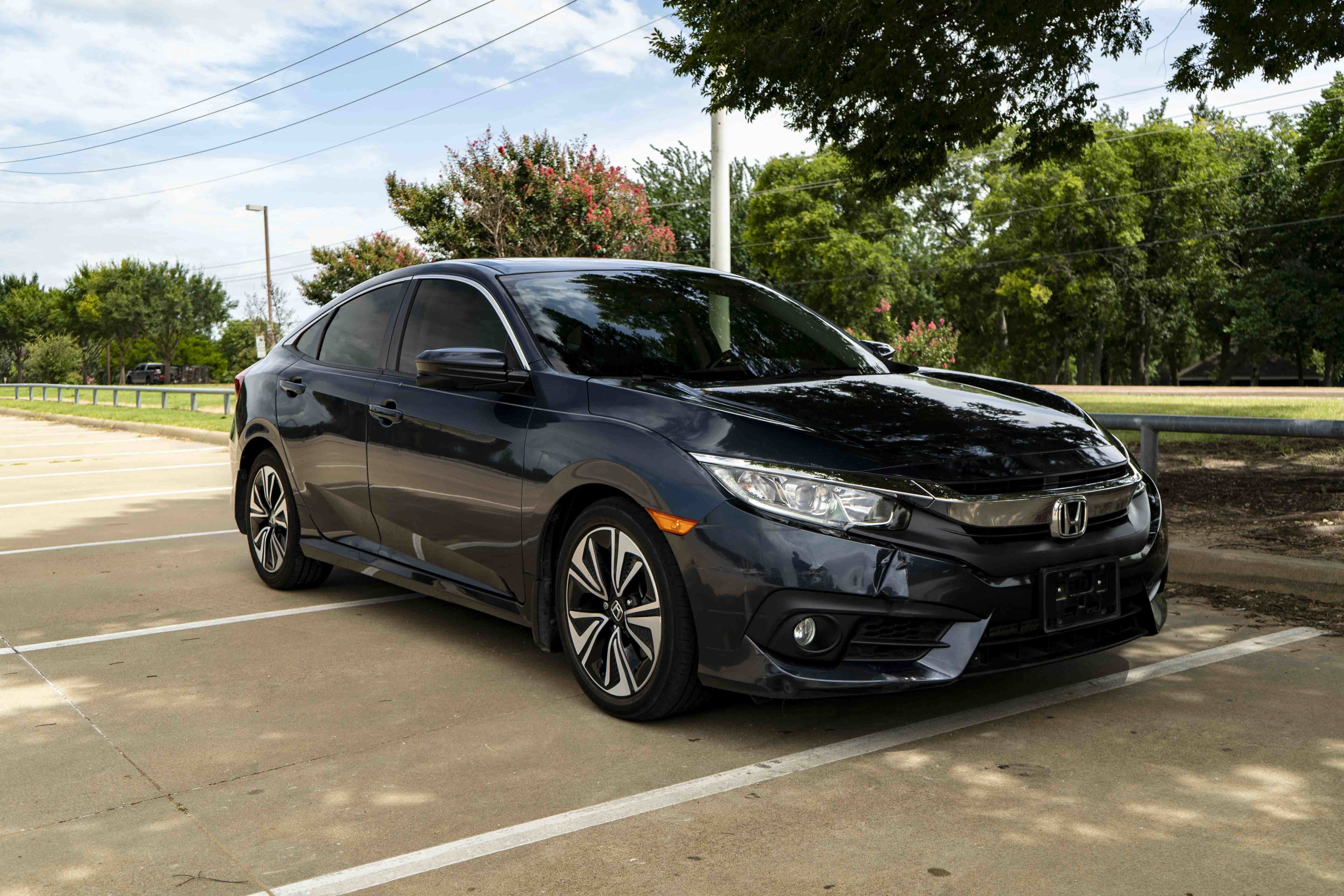 Used 2018 Honda Civic EX-T image 2