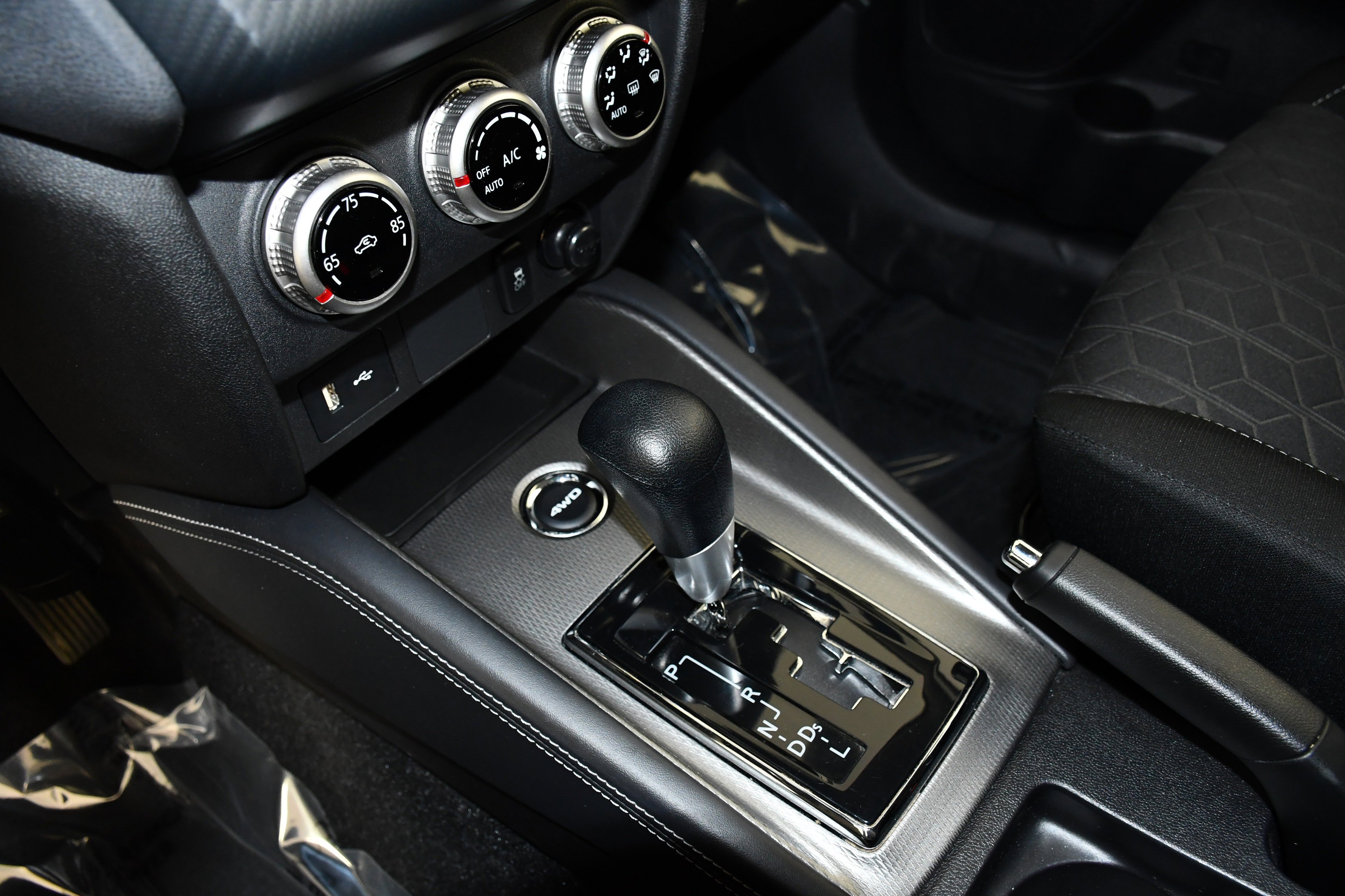 Used 2021 Mitsubishi Outlander Sport ES image 30