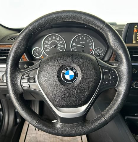 Used 2015 BMW 328i xDrive Sedan AWD/4WD image 15
