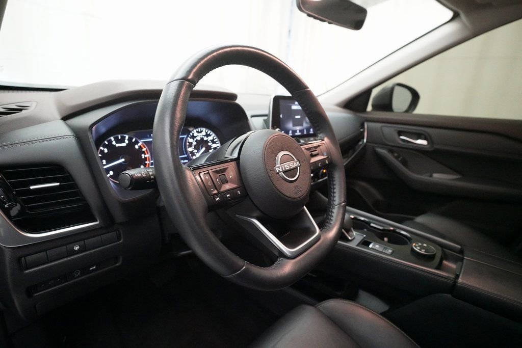 Certified 2023 Nissan Rogue SL image 9