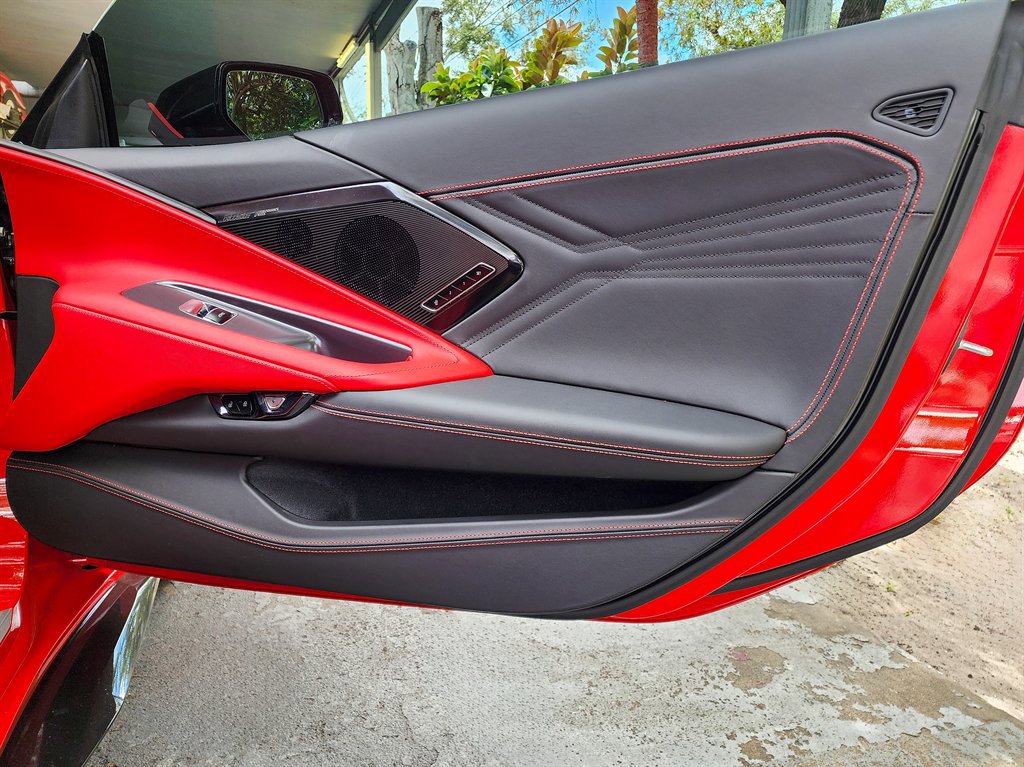 Used 2025 Chevrolet Corvette Z06 w/ Stealth Interior Trim Package image 28