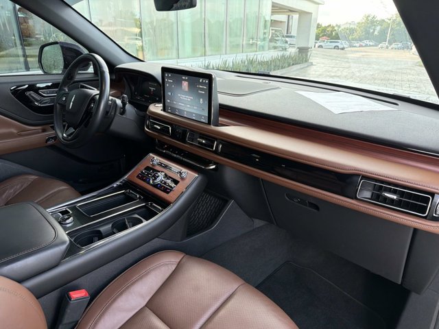 Certified 2023 Lincoln Aviator Reserve w/ Equipment Group 201A RWD image 21