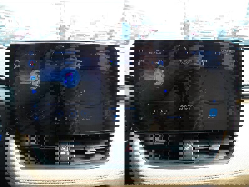 Used 2019 Toyota RAV4 LE w/ Carpet Mat Package AWD/4WD image 30