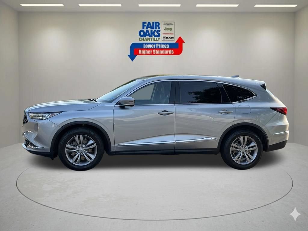 Used 2023 Acura MDX SH-AWD image 11