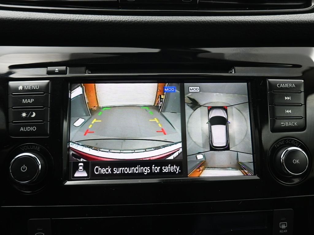 Used 2022 Nissan Rogue Sport SL w/ Premium Package image 21