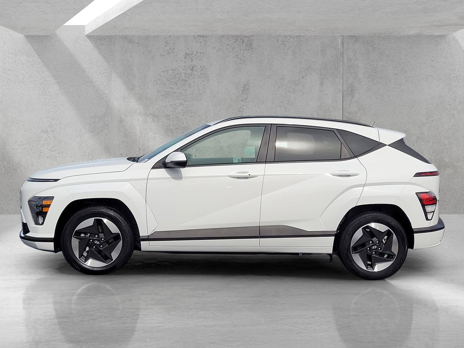 Used 2024 Hyundai Kona SEL image 7