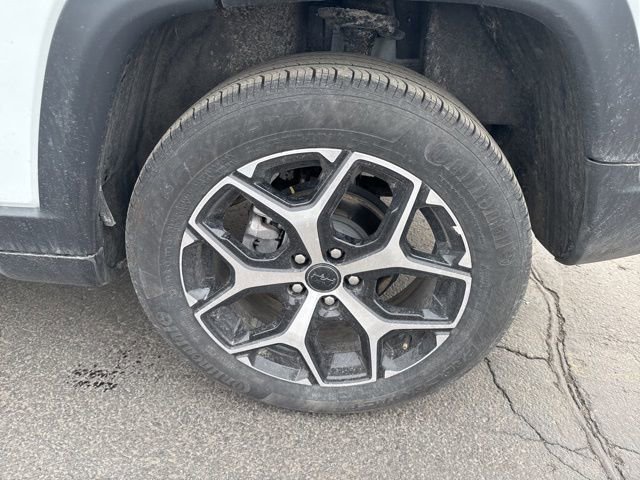 Used 2025 Jeep Compass Limited image 6