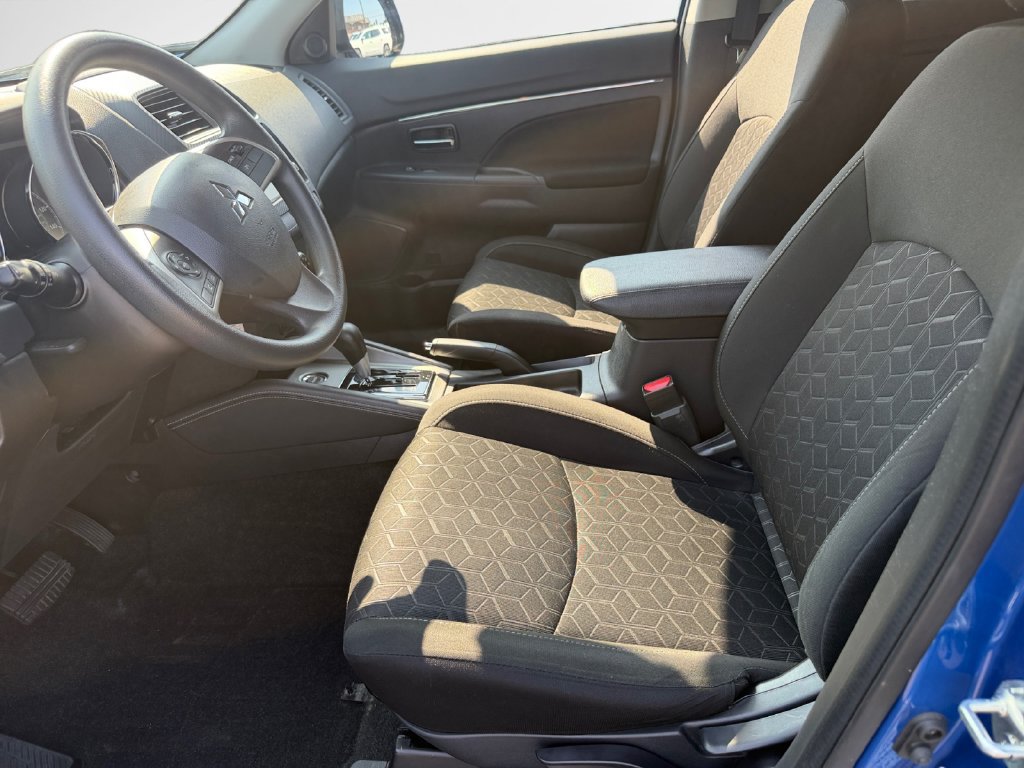 Used 2021 Mitsubishi Outlander Sport ES AWD/4WD image 12