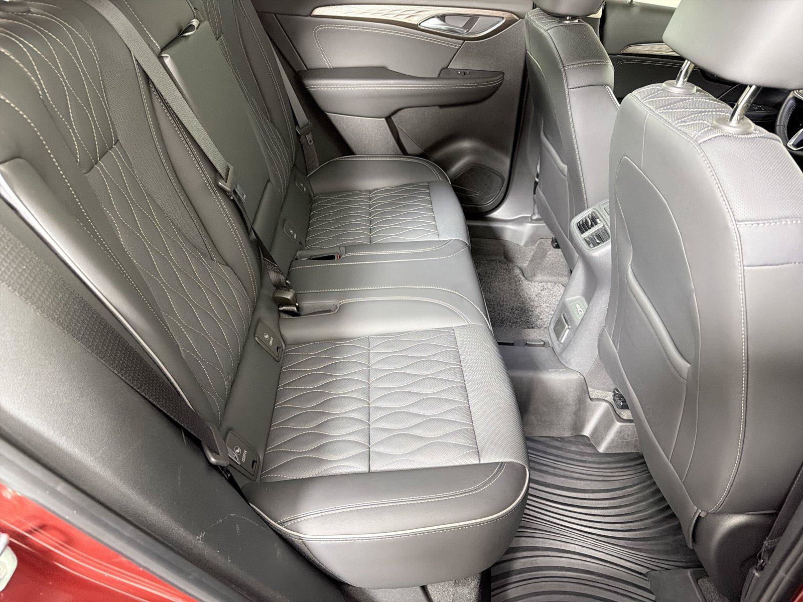 Used 2023 Buick Envision Avenir FWD image 13