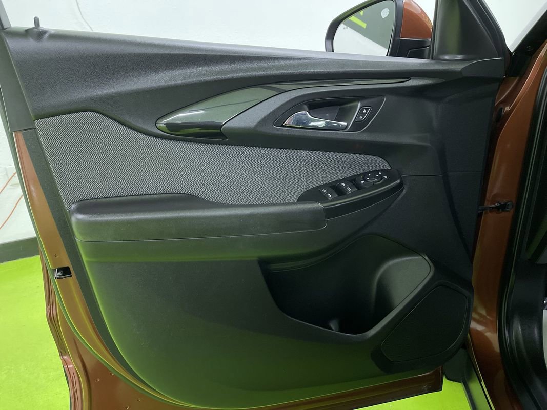 Used 2021 Chevrolet TrailBlazer LT w/ Convenience Package image 17