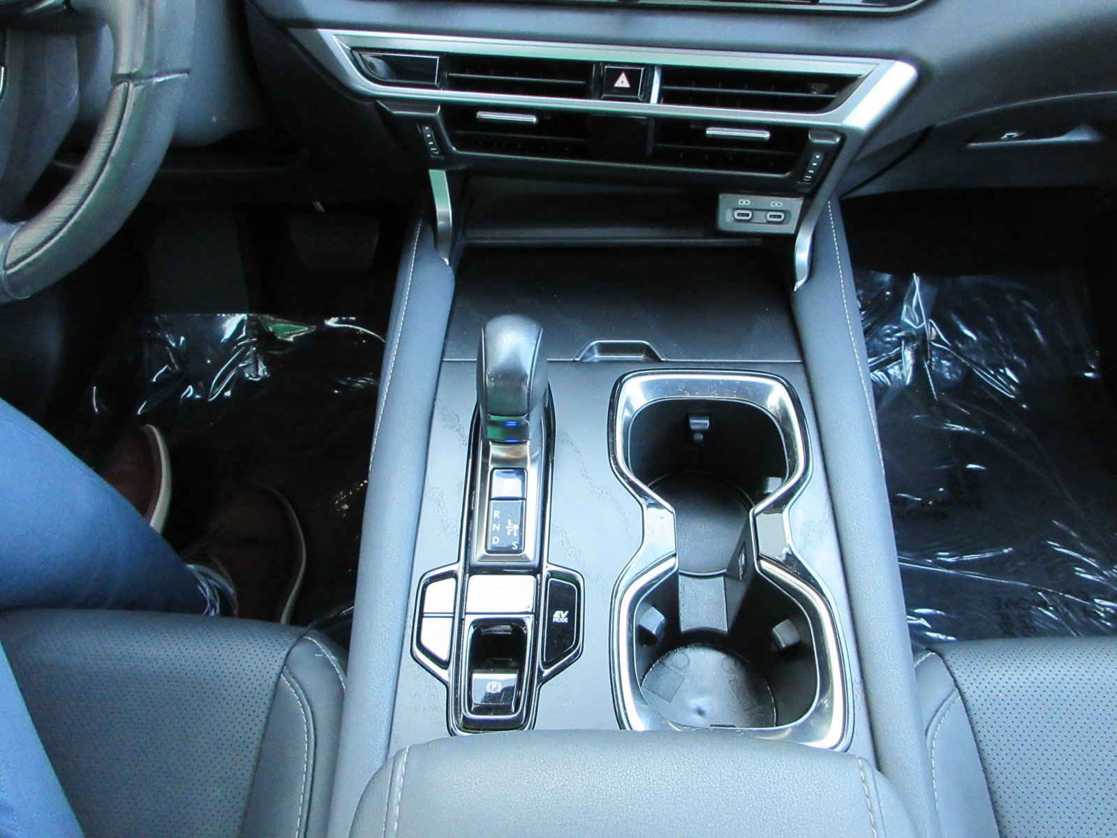 Used 2024 Lexus RX 350h w/ Accessory Package (Z1) AWD/4WD image 41