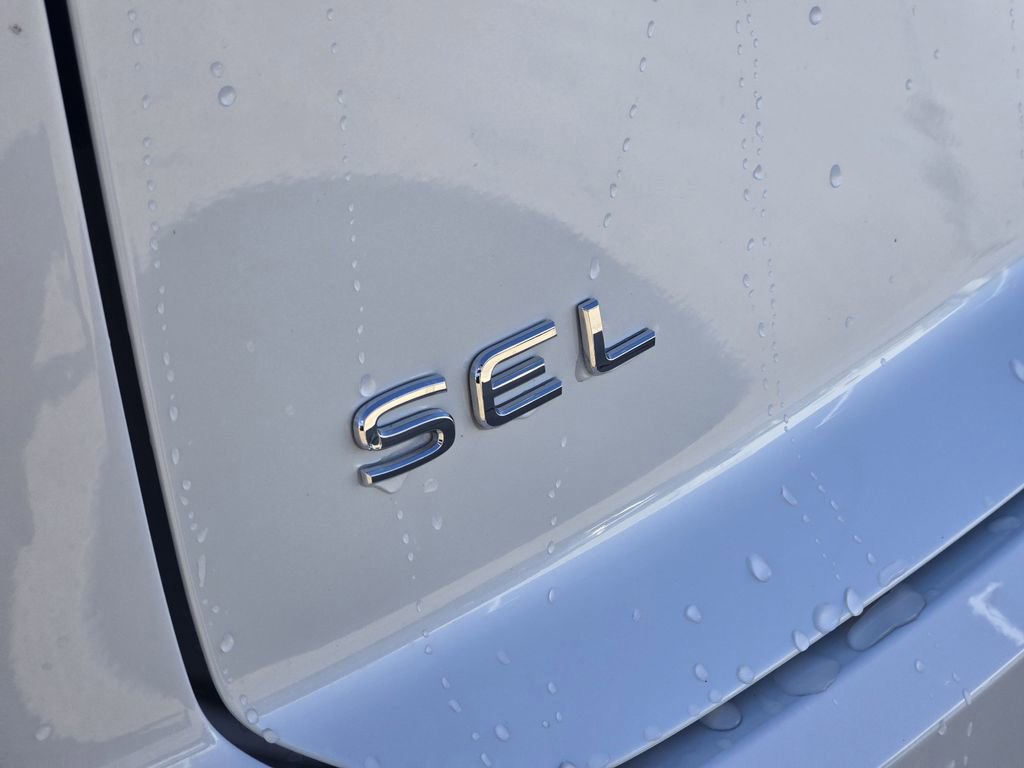 New 2026 Volkswagen Atlas Cross Sport SEL Premium R-Line image 9