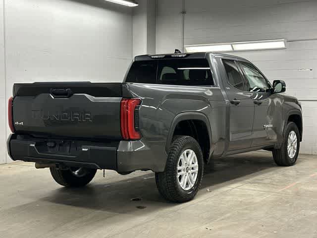 Used 2022 Toyota Tundra SR5 w/ SR5 Convenience Package AWD/4WD image 30