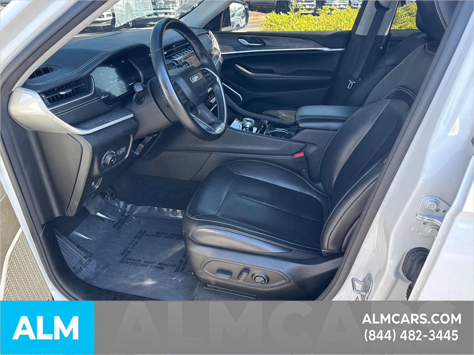 Used 2022 Jeep Grand Cherokee L Limited image 10