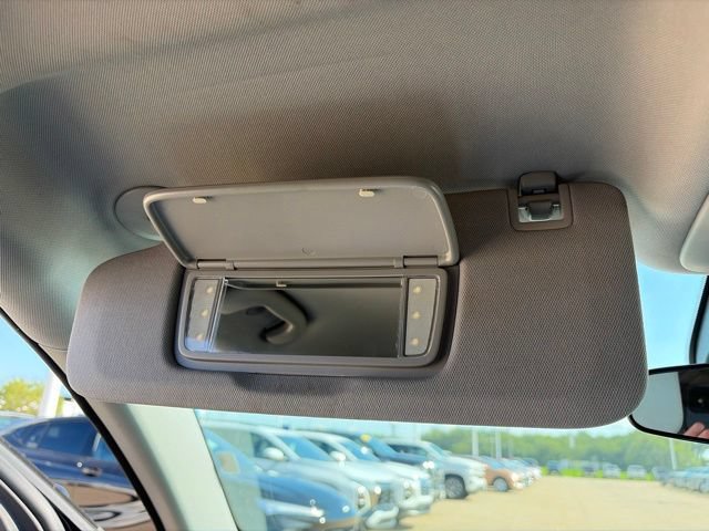 Used 2024 Chevrolet Equinox LT AWD/4WD image 24