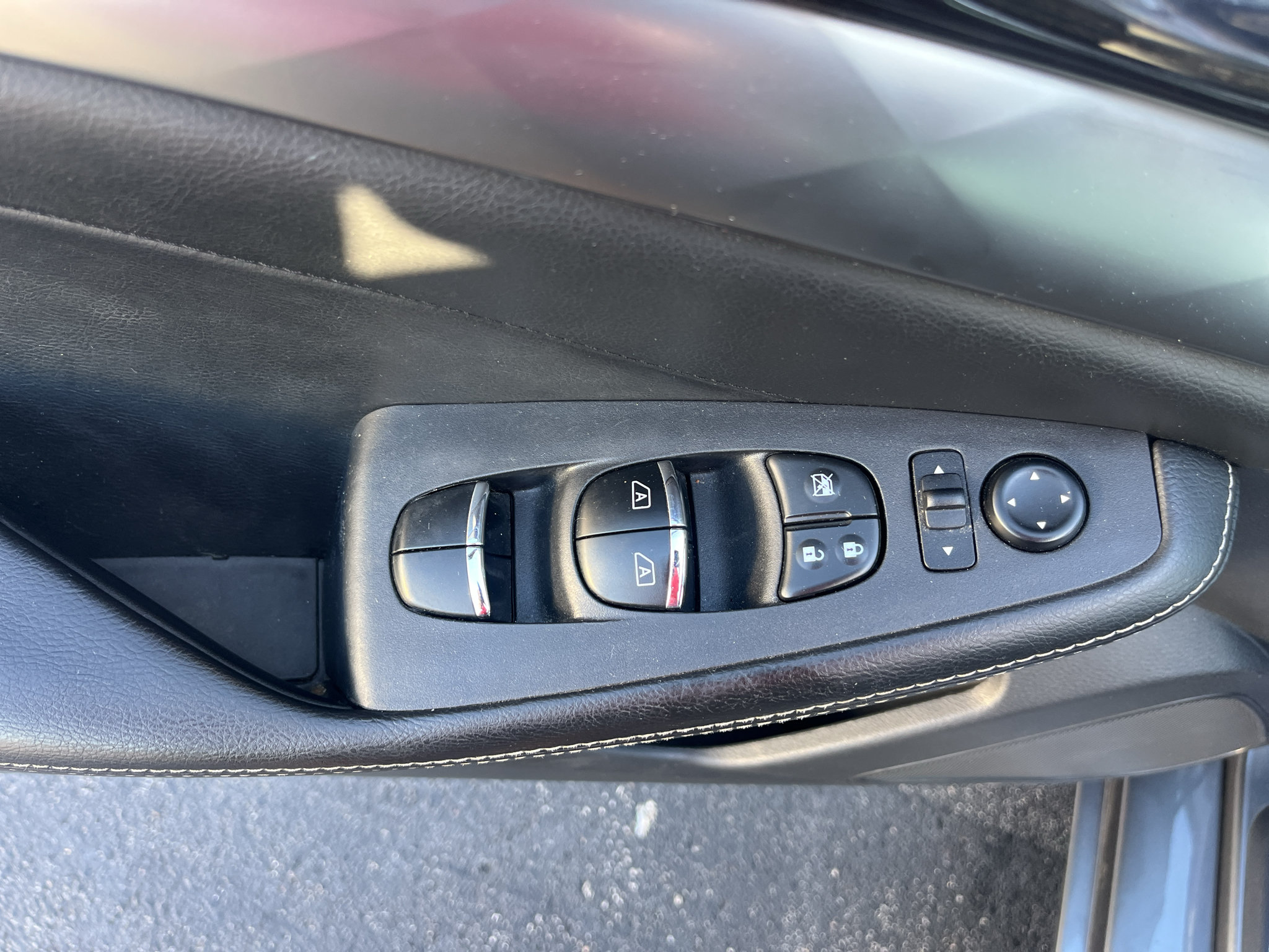 Used 2019 Nissan Maxima 3.5 SL w/ Floor Mat Group FWD image 16
