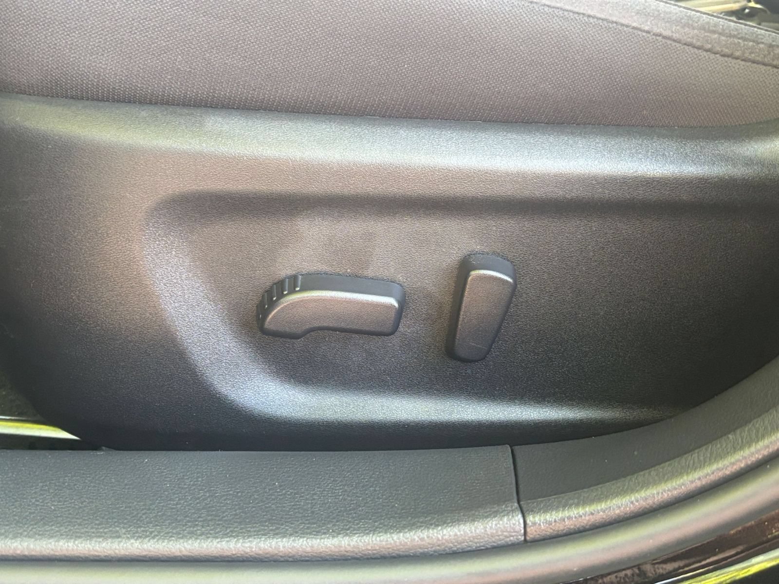 Used 2025 Nissan Altima 2.5 SV FWD image 21