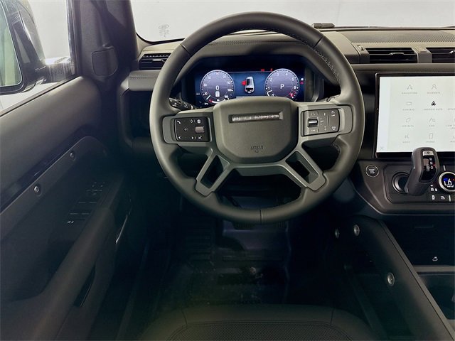 New 2026 Land Rover Defender 130 X-Dynamic SE image 25