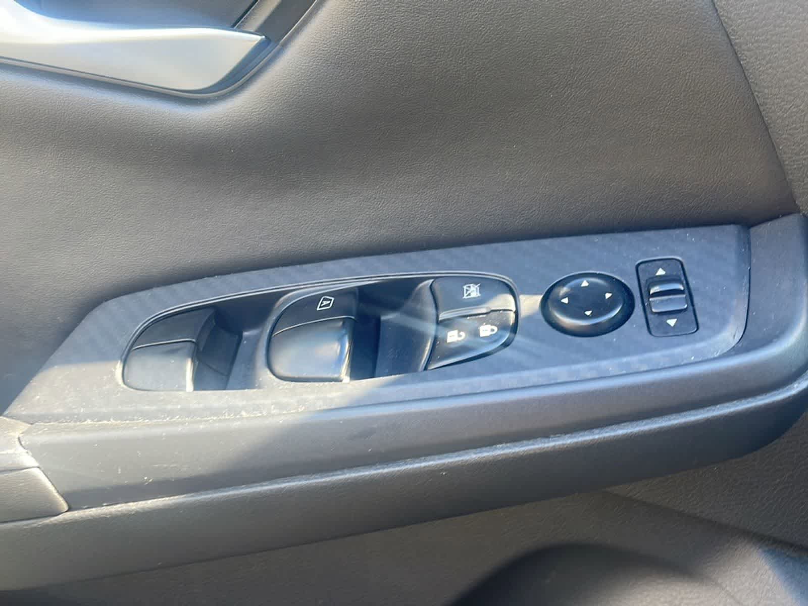 Used 2023 Nissan Sentra SV FWD image 14