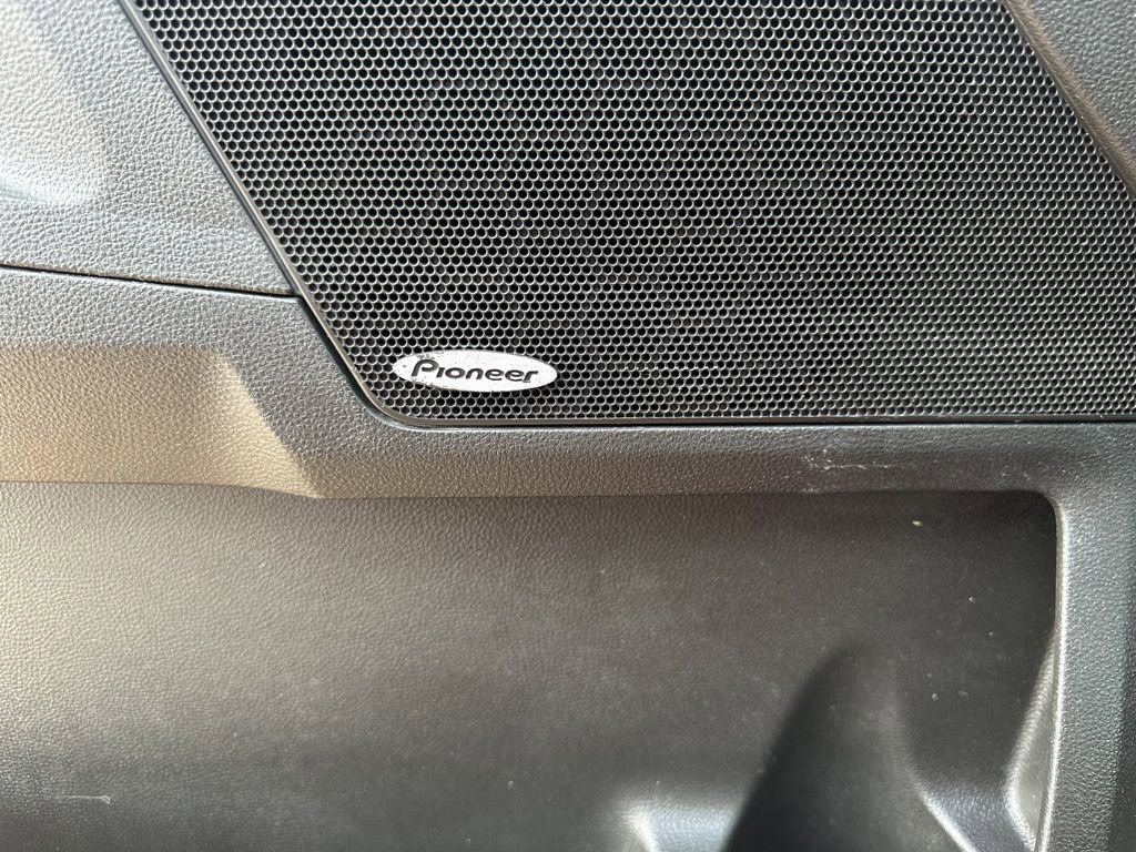 Used 2015 GMC Terrain SLE image 16