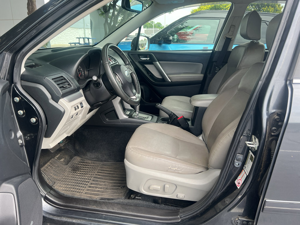 Used 2015 Subaru Forester 2.5i Limited AWD/4WD image 3
