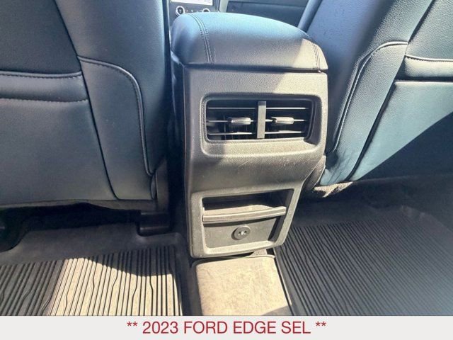 Used 2023 Ford Edge SEL w/ Sport Appearance Package AWD/4WD image 14
