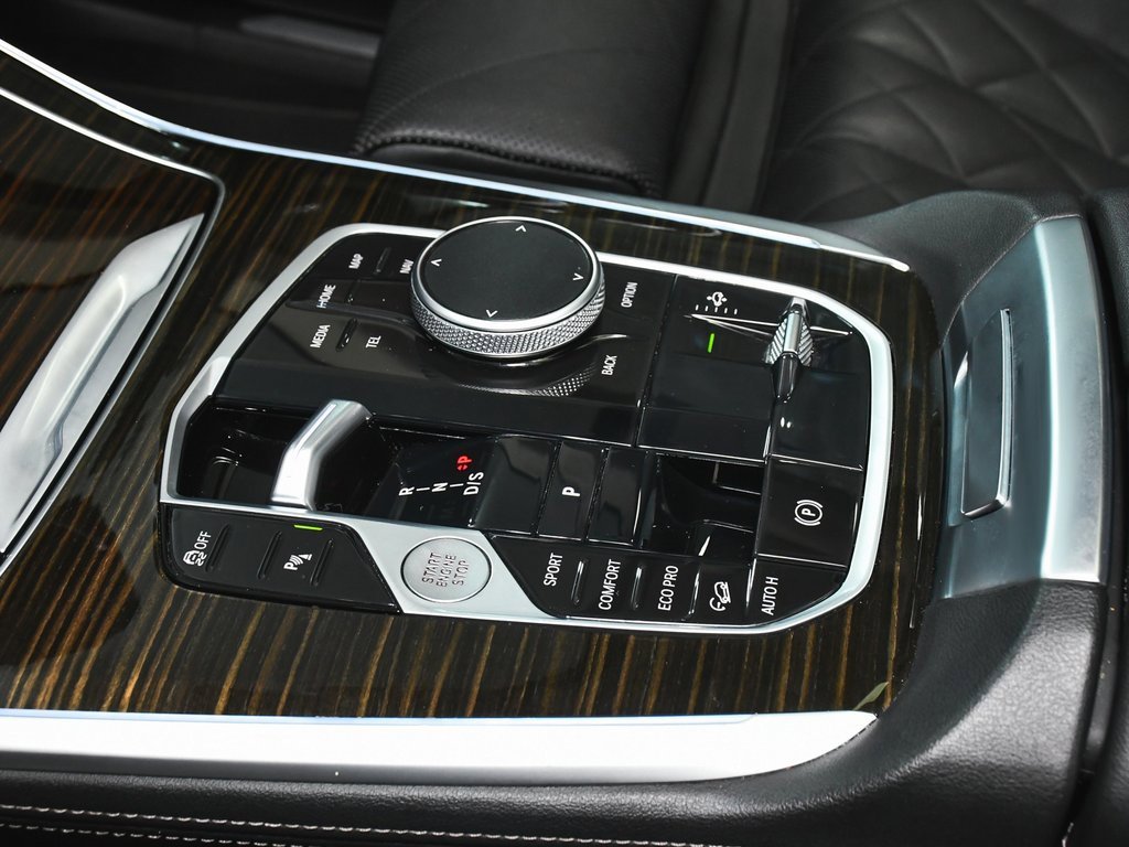 Used 2024 BMW X7 xDrive40i image 54