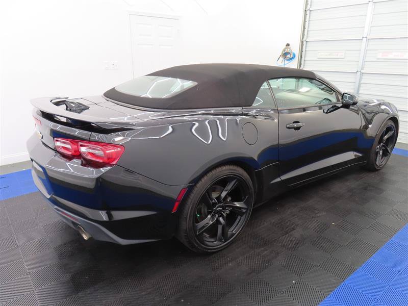 Used 2023 Chevrolet Camaro LT RWD image 15