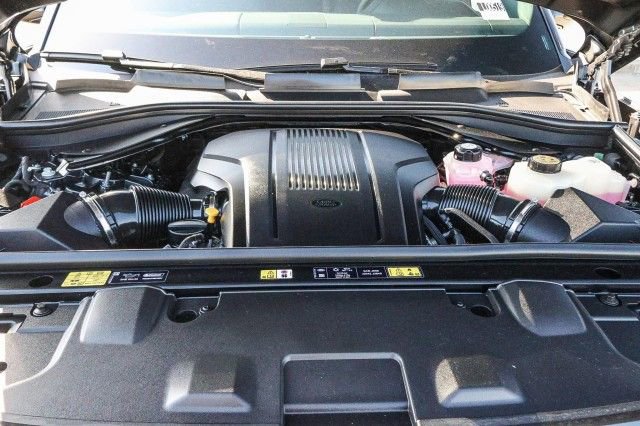New 2025 Land Rover Range Rover SE image 25