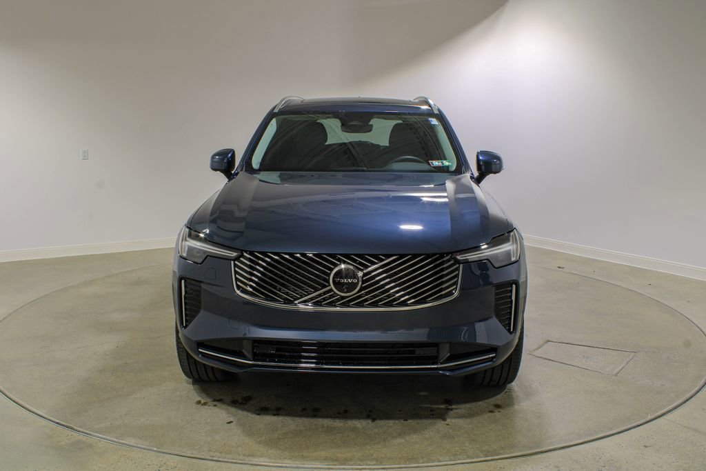 Used 2026 Volvo XC90 B5 Plus w/ Protection Package Premier AWD/4WD image 8