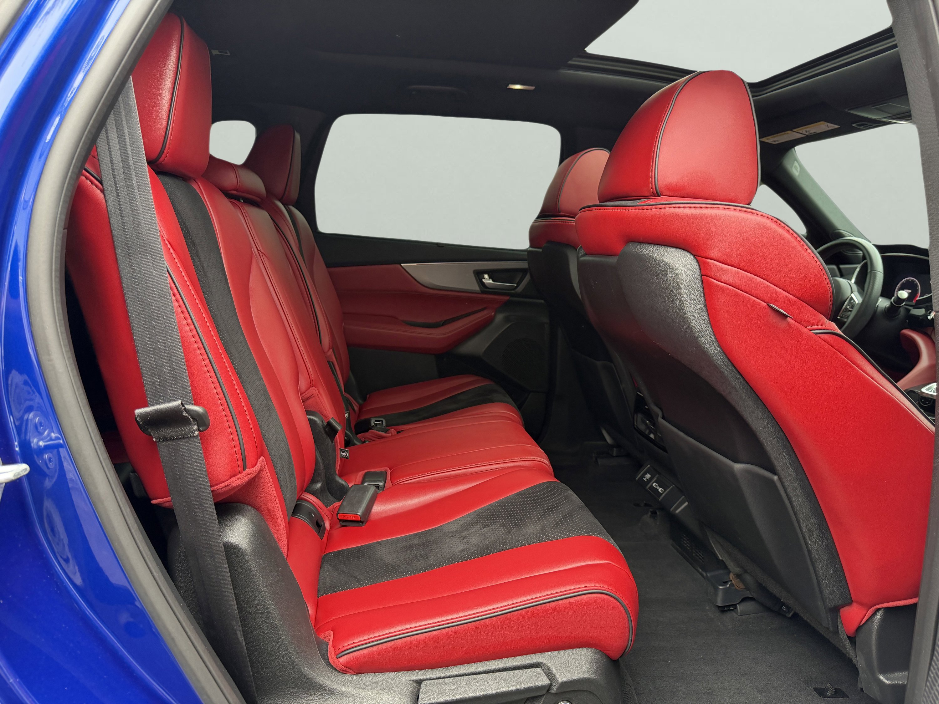 Used 2022 Acura MDX A-Spec image 45