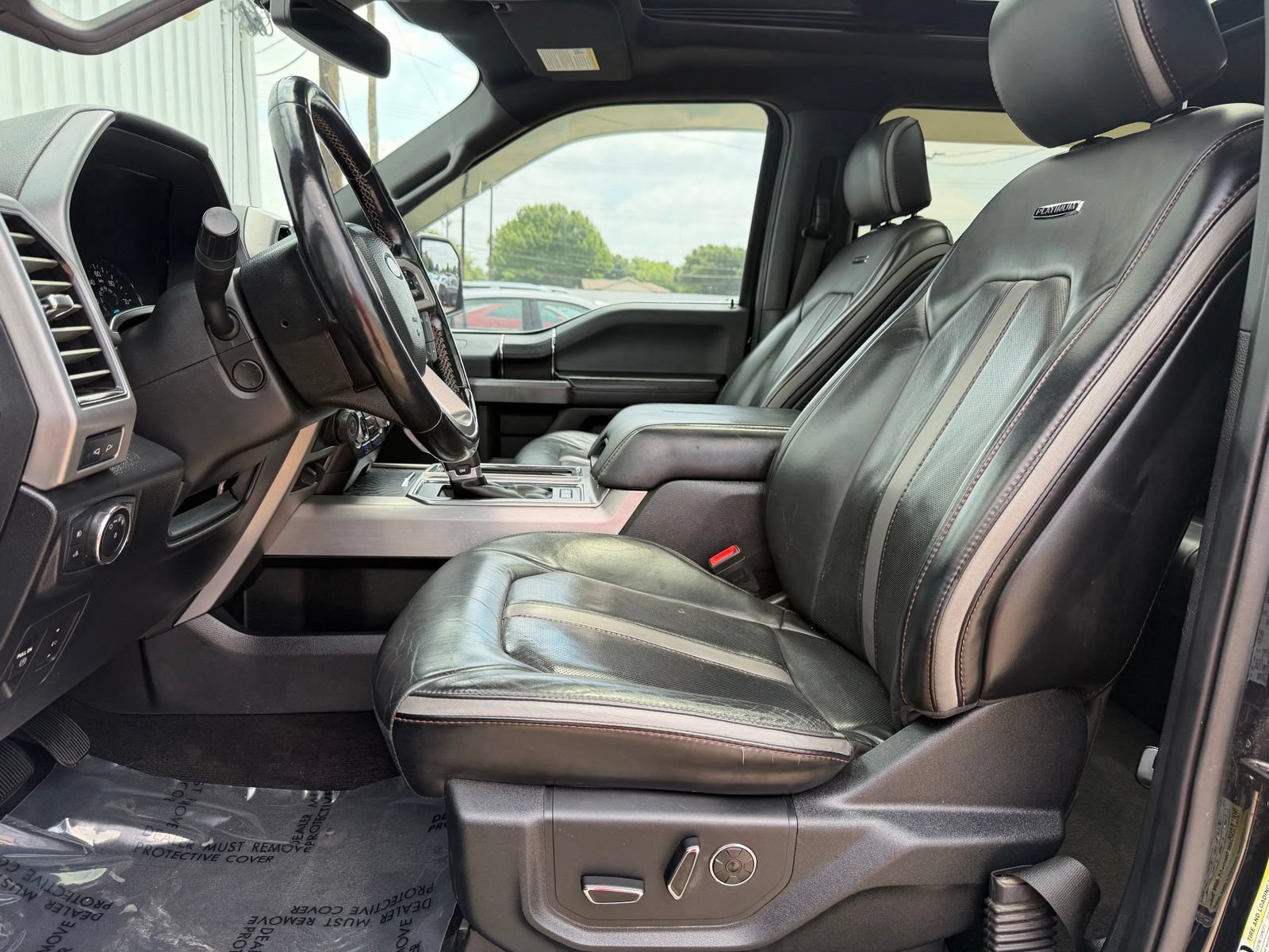 Used 2019 Ford F150 Platinum w/ Equipment Group 701A Luxury AWD/4WD image 19