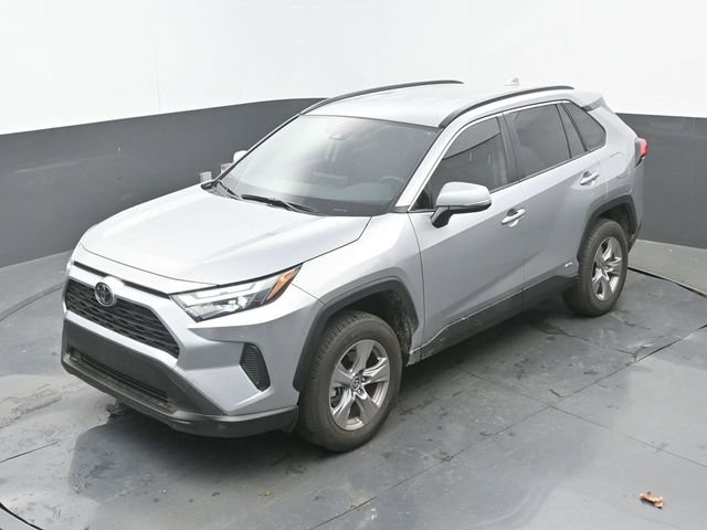 Used 2025 Toyota RAV4 XLE image 30