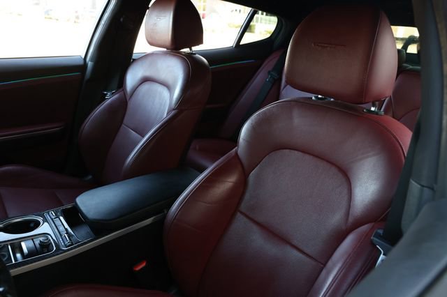 Used 2020 Kia Stinger GT1 image 9