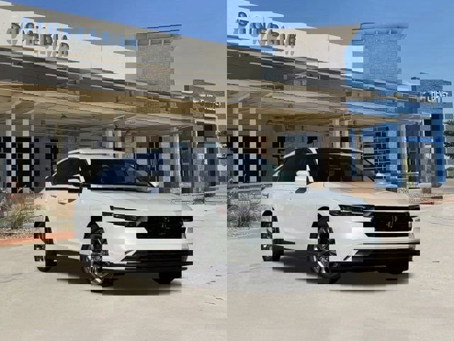 Used 2024 Honda Accord EX image 2