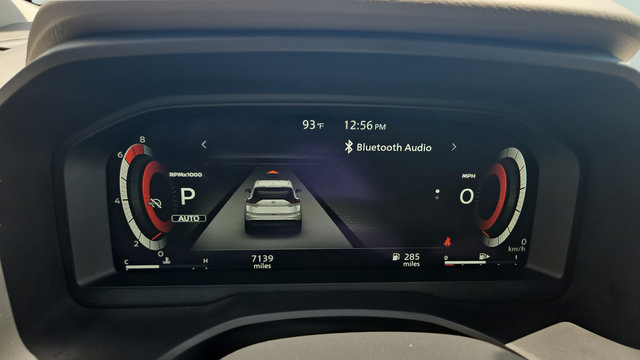 Used 2025 Nissan Rogue SL AWD/4WD image 13