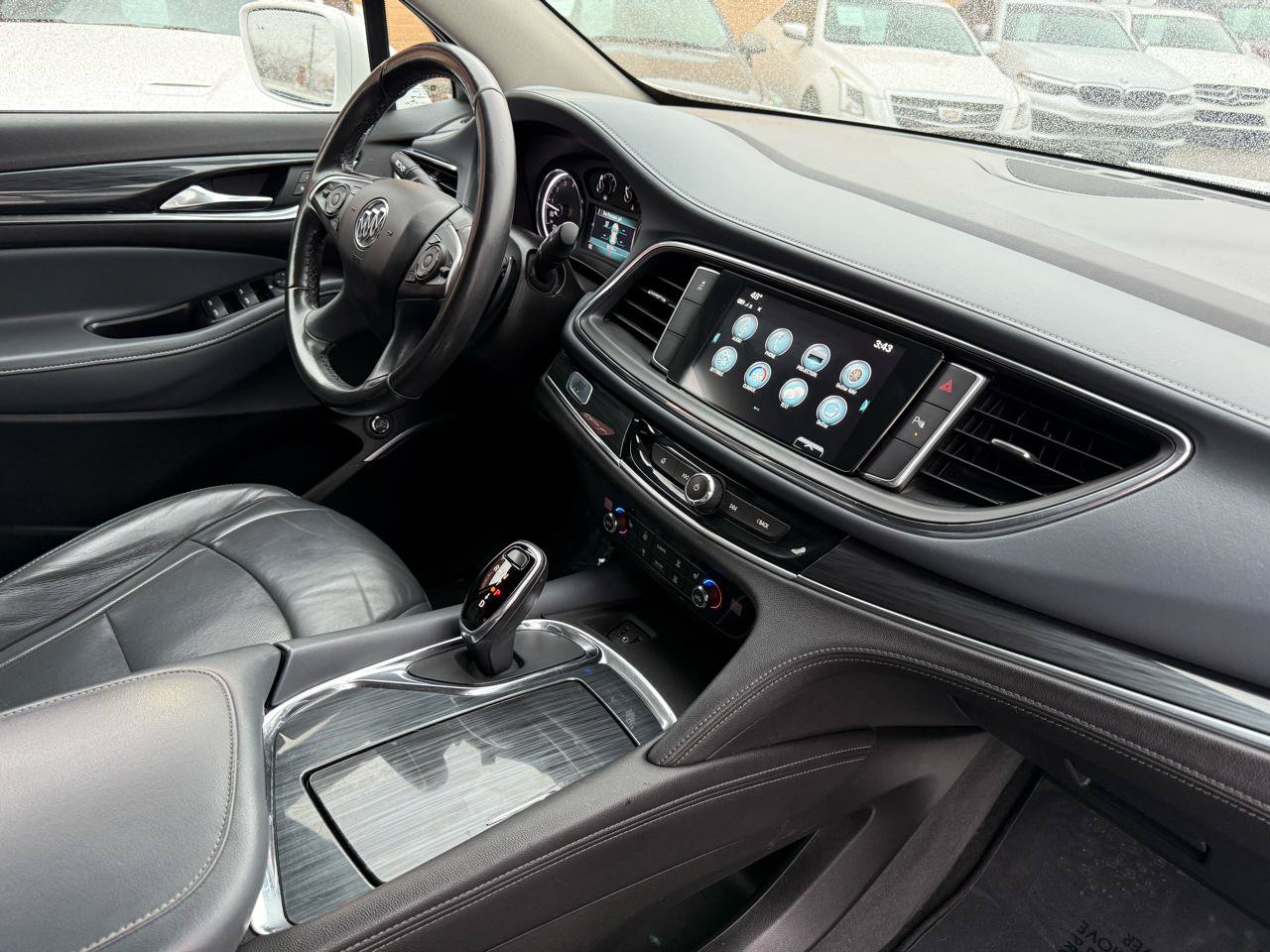 Used 2018 Buick Enclave Essence FWD image 24