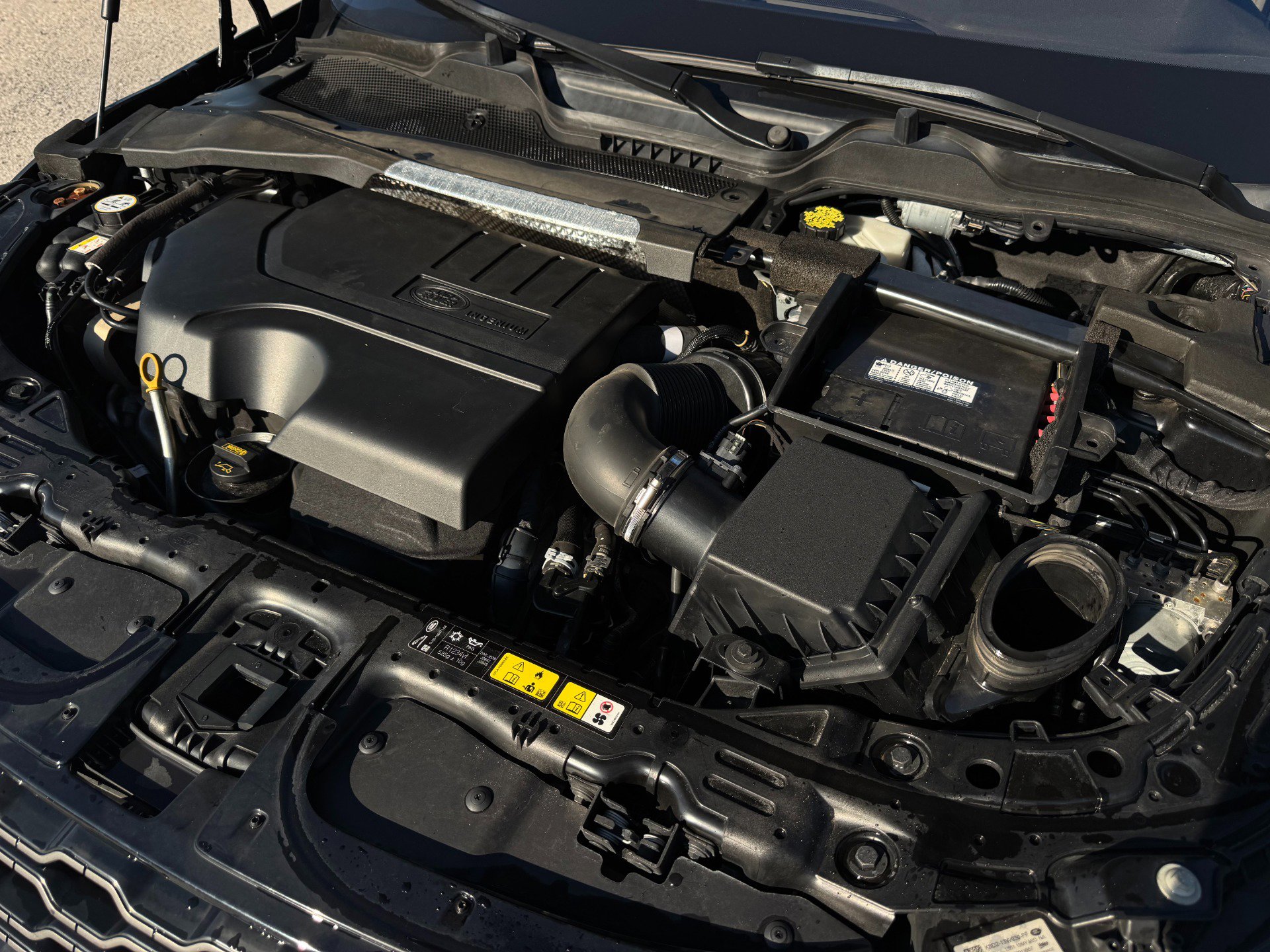 Used 2020 Land Rover Range Rover Evoque R-Dynamic SE image 81