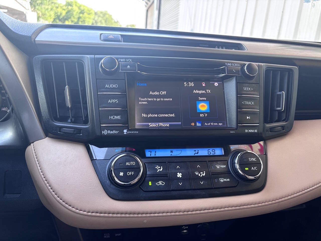 Used 2017 Toyota RAV4 XLE w/ Plus Special Value Package FWD image 19