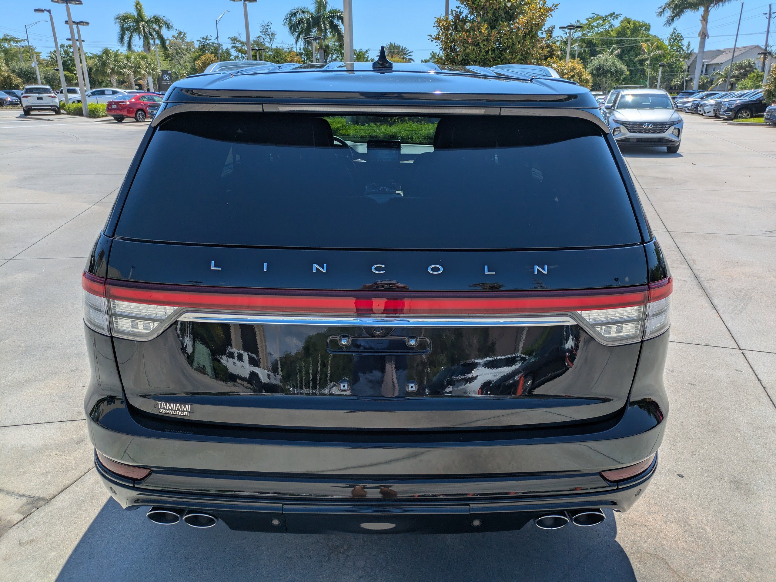 Used 2021 Lincoln Aviator Reserve w/ Equipment Group 210A AWD/4WD image 3