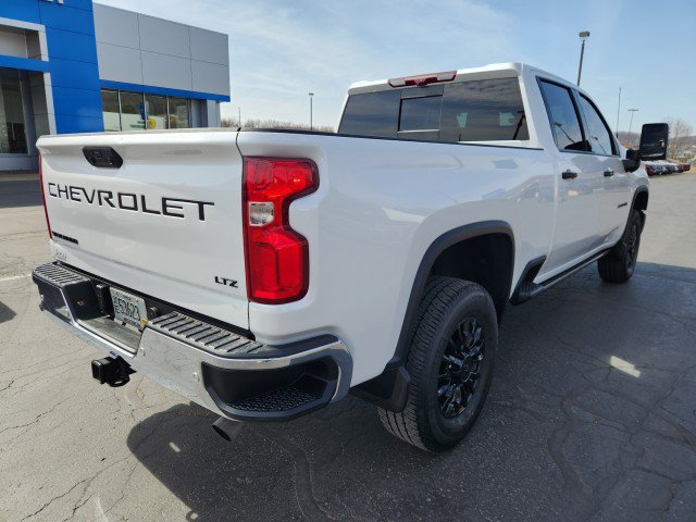 Used 2024 Chevrolet Silverado 3500 LTZ w/ LTZ Premium Package image 5