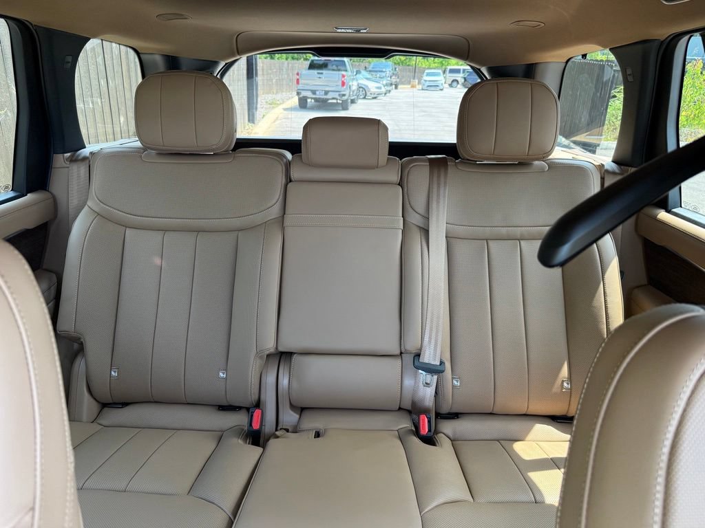 New 2026 Land Rover Range Rover Long Wheelbase SE AWD/4WD image 30