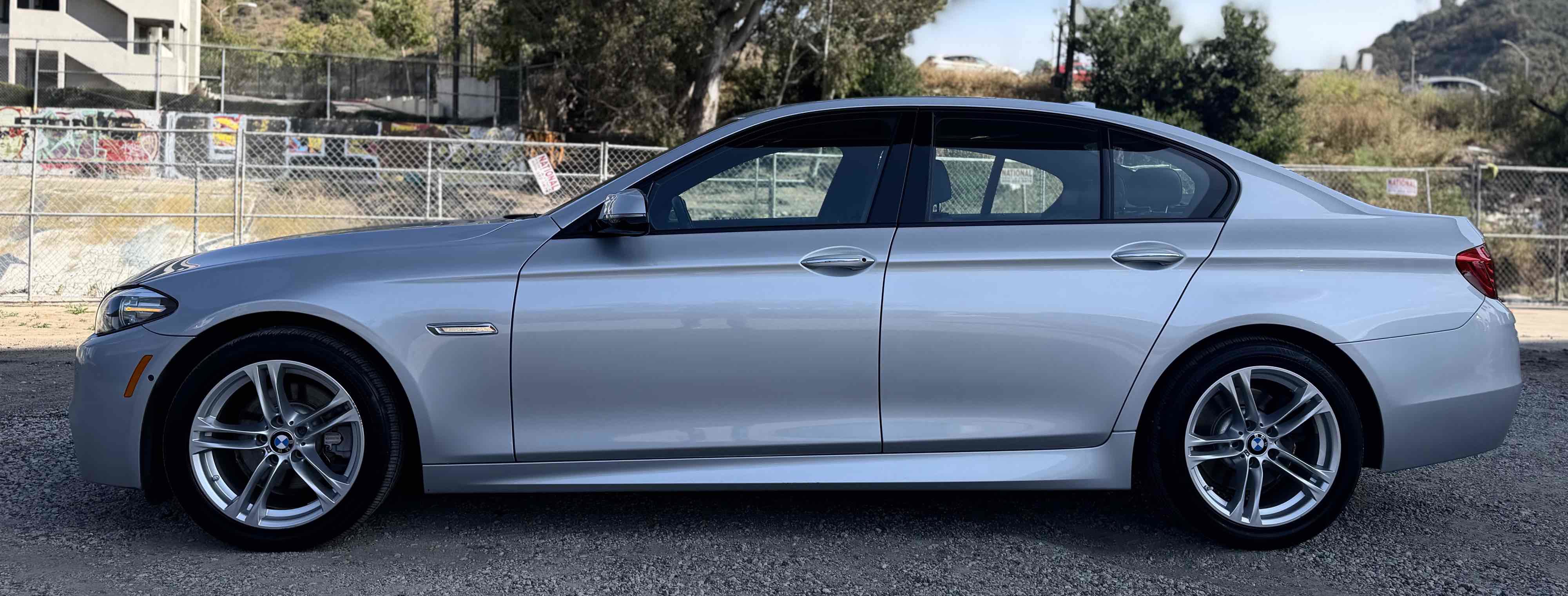 Used 2016 BMW 528i xDrive Sedan AWD/4WD image 6