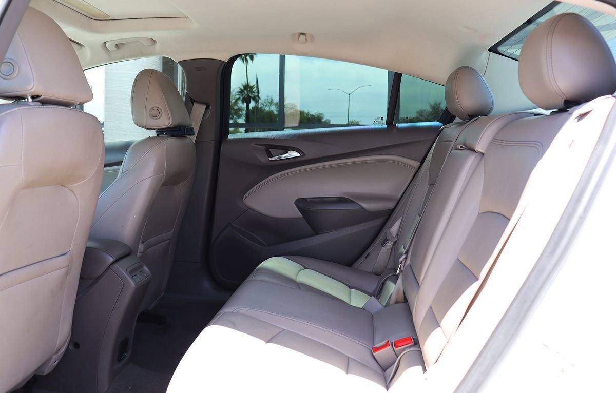 Used 2016 Chevrolet Cruze Premier FWD image 30