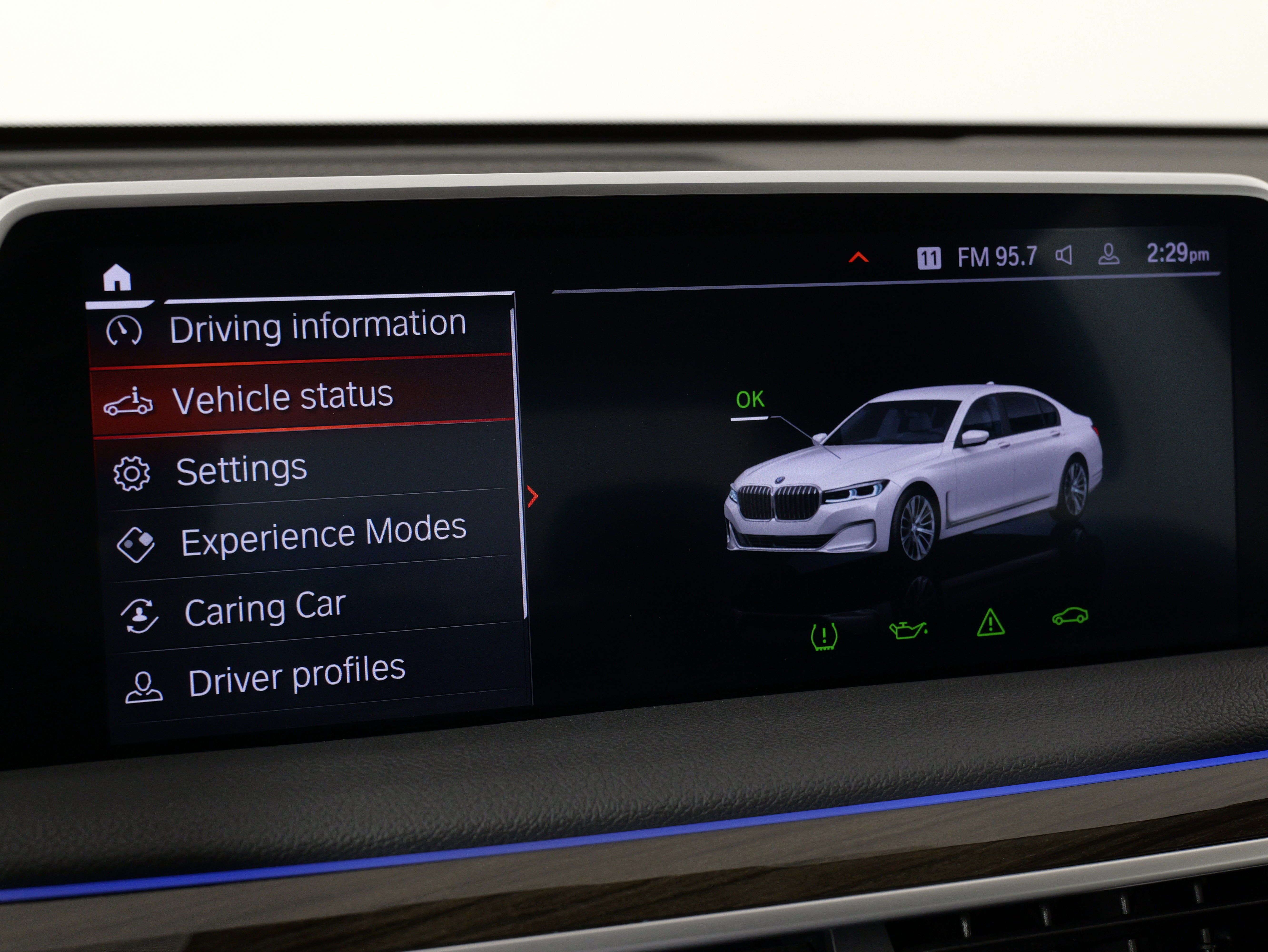 Used 2022 BMW 740i xDrive image 55