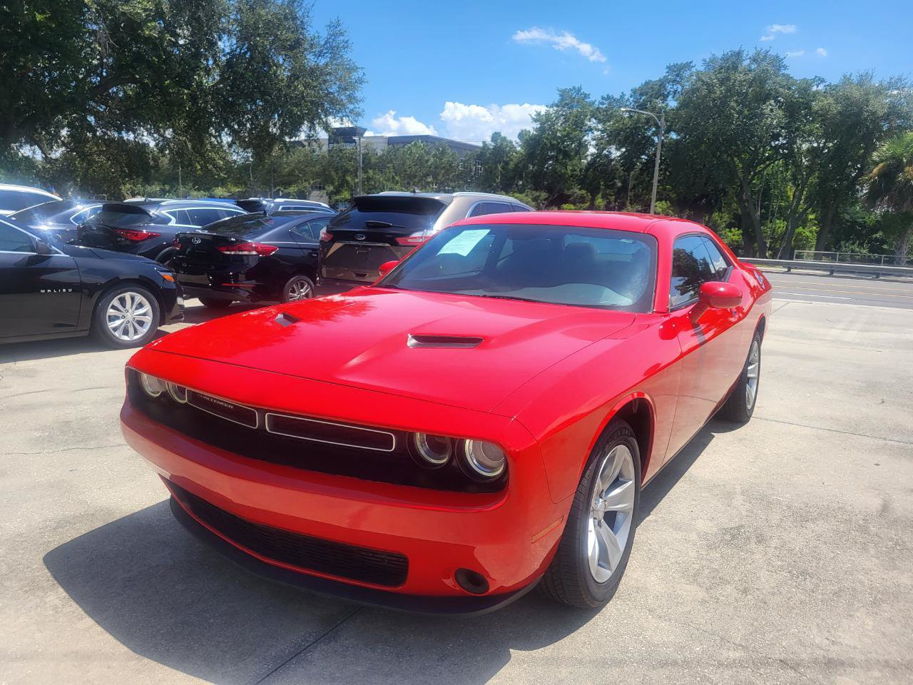 Used 2020 Dodge Challenger SXT RWD image 16