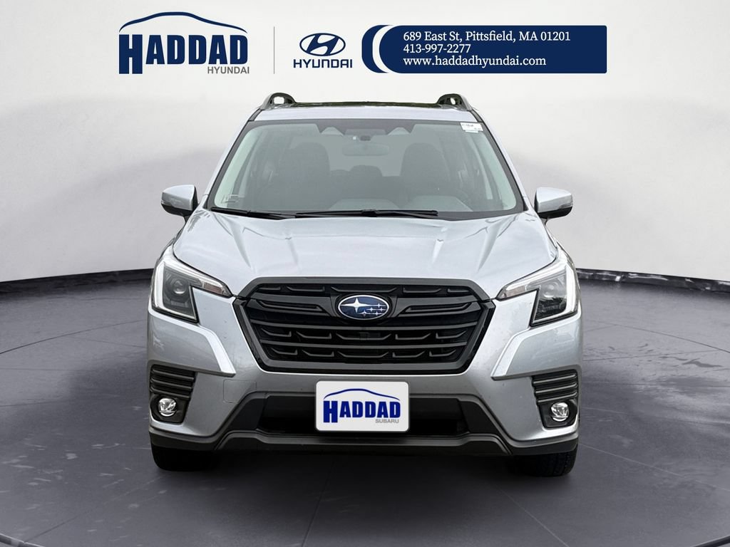 Used 2024 Subaru Forester Limited AWD/4WD image 8