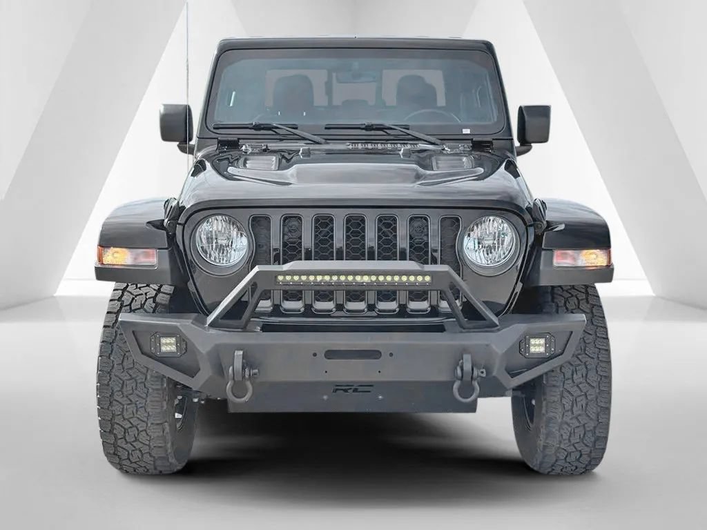 Used 2022 Jeep Gladiator Rubicon w/ Auxiliary Switch Group AWD/4WD image 2
